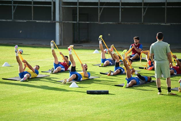 Iranian national football team s training ANTALYA, TURKIYE - MAY 20: Iran s national football team continues its training camp ahead of the 2026 FIFA World Cup, WM, Weltmeisterschaft, Fussball which will be held in the United States, Canada and Mexico, in Antalya, Turkiye on May 20, 2026. The team held an evening training session at the Titanic Sports Complex under head coach Amir Ghalenoei. In the mostly media-open session, players carried out warm-up exercises followed by coordination, agility, and small-sided passing drills. Orhan Cicek Anadolu Antalya Turkey. Editorial use only. Please get in touch for any other usage. Copyright: x2026xAnadoluxOrhanxCicekx