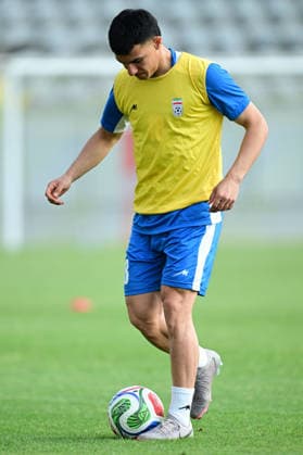 Iranian national football team s training ANTALYA, TURKIYE - MAY 20: Amirhossein Hosseinzadeh (18) takes part in the training of Iran s national football team ahead of the 2026 FIFA World Cup, WM, Weltmeisterschaft, Fussball which will be held in the United States, Canada and Mexico, in Antalya, Turkiye on May 20, 2026. The team held an evening training session at the Titanic Sports Complex under head coach Amir Ghalenoei. In the mostly media-open session, players carried out warm-up exercises followed by coordination, agility, and small-sided passing drills. Orhan Cicek Anadolu Antalya Turkey. Editorial use only. Please get in touch for any other usage. Copyright: x2026xAnadoluxOrhanxCicekx
