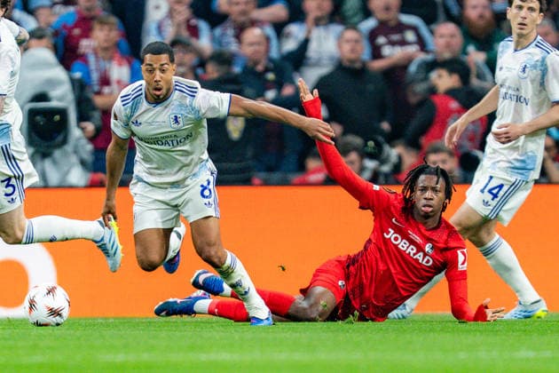 20.05.2026, SC Freiburg vs. Aston Villa, UEFA Europa League Finale, Final Matchday Johan Manzambi (SC Freiburg, 44) Youri Tielemans (Aston Villa) Copyright: xBahhoxKarax