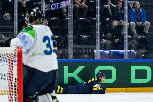 260520 Jack Berglund of Sweden during the 2026 IIHF Ice hockey, Eishockey World Championship, WM, Weltmeisterschaft between Sweden and Slovenia on May 20, 2026 in Fribourg. Photo: Jesper Zerman BILDBYRAN kod JZ JZ0722 ishockey ice hockey ishockey-vm 2026 vm 2026 iihf world championship sverige sweden slovenia bbeng bbauto Copyright: JESPERxZERMAN BB260520JZ097
