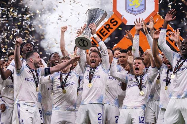 Matty Cash of Aston Villa lifts the Europa League trophy SC Freiburg v Aston Villa, UEFA Europa League, Final, Football, Besiktas Park, Istanbul, Turkiye - 20 May 2026Istanbul Besiktas Park United Kingdom EDITORIAL USE ONLY No use with unauthorised audio, video, data, fixture lists, club league logos or live services. Online in-match use limited to 120 images, no video emulation. No use in betting, games or single club league player publications.  Copyright: xRaddadxJebarah Shutterstockx 16883158do
