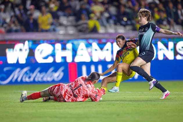 CONCACAF W CHAMPIONS CUP 2026 CONCACAF W CHAMPIONS CUP 2026 AMERICA VS GOTHAM FC 20052026 PACHUCA, HIDALGO. Action photo of Tierna Davidson (R) of Gotham FC and Montserrat Saldivar (C) of America, during semifinal game of the CONCACAF W Champions Cup 2026, held at the Estadio Hidalgo of Pachuca, Hidalgo. Foto de accion de Tierna Davidson (D) de Gotham FC y Montserrat Saldivar (C) de America, durante juego semifinal de la CONCACAF W Champions Cup 2026, celebrado en el Estadio Hidalgo de Pachuca, Hidalgo. PHOTO BY IMAGENSHOP AGENCIA FOTOGRAFICA PACHUCA HIDALGO MEXICO Copyright: xYOALIxMARTINEZx