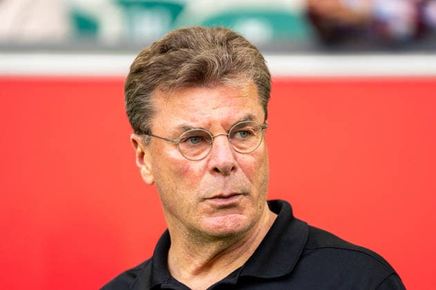 Deutschland: Fussball, Relegation 2026, Hinspiel, VfL Wolfsburg - SC Paderborn am 21.05. in Wolfsburg, Volkswagen Arena: Dieter Hecking (Trainer VfL Wolfsburg) Portrait, Porträt Copyright: xSvenxHeidmannx