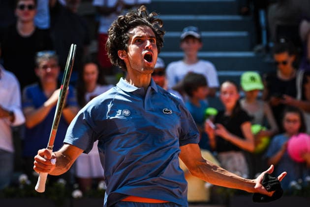 May 22, 2026, Paris, France, France: Pierre-Hugues HERBERT of France celebrates his victory during the fifth qualifying day of the Roland-Garros 2026, French Open 2026, Grand Slam tennis tournament at Roland-Garros Stadium on May 22, 2026 in Paris, France. Roland Garros 2026 - Qualifying Day 5  - ZUMAm308 20260522_zsp_m308_033 Copyright: xMatthieuxMirvillex