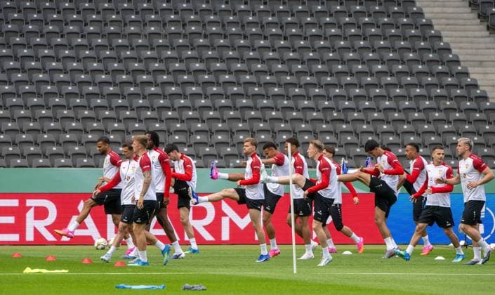 Fußball, Herren, Saison 2025 2026, 83. DFB-Pokal-Finale, FC Bayern München - VfB Stuttgart, Training am Vortag, im Bild: Training Stuttgart, 22.05. 2026, Copyright: xMatthiasxKochx