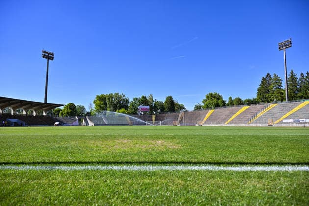 Relegation Regionalliga Bayern; TSV Schwaben Augsburg - SV Kirchanschöring; 22.05.2026 AUGSBURG, GERMANY - 22. MAI: ein Blick ins Stadion vor dem Match zwischen dem TSV Schwaben Augsburg und dem SV Kirchanschöring beim Rückspiel der Relegation zur Regionalliga Bayern im Rosenaustadion Copyright: xBEAUTIFULxSPORTS Goldbergx