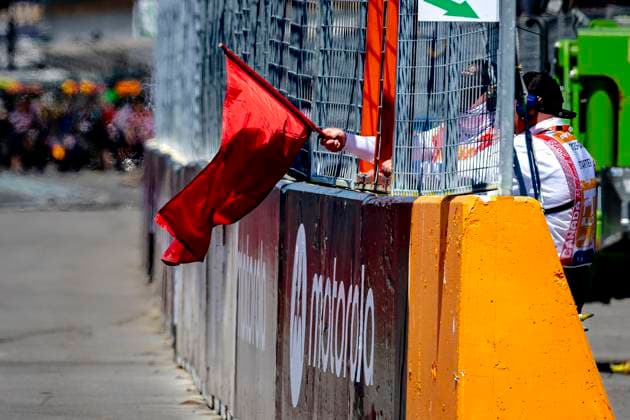 MONTREAL - Red flag during the practice session of the Formula 1 Canada Race at the Circuit Gilles Villeneuve on May 22, 2026 in Montreal, Canada. (Photo by DeFodi Images) -