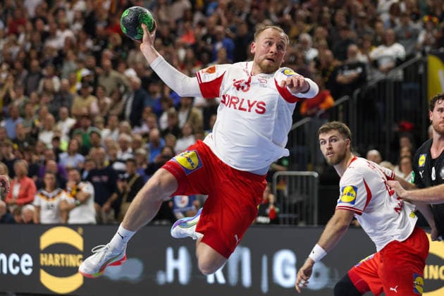 17.05.2026, xkwix, Handball, Länderspiel, Deutschland - Dänemark , Lanxess-Arena in Köln: Simon Bogetoft Pytlick (Denmark 43) beim Torwurf Photo: xKamilxWilkowskixPressefotoKochx Nordrhein-Westfalen Deutschland
