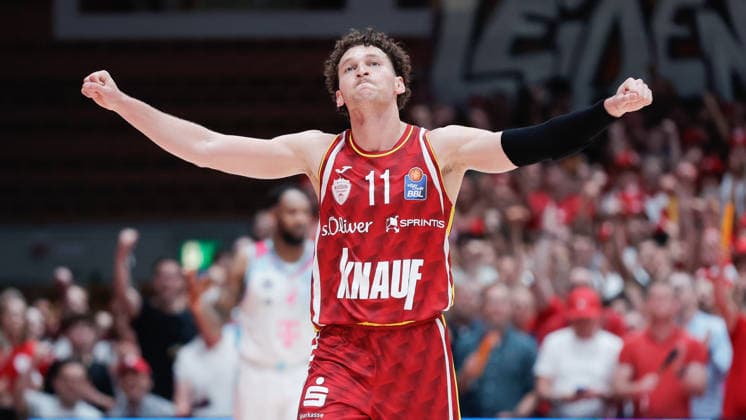 Im Bild: Jubel bei Brae Ivey (Wuerzburg Baskets, 11) 22.05.2026, Basketball, Fitness First Wuerzburg Baskets vs. Telekom Baskets Bonn, easyCredit BBL Playoffs, 3. Viertelfinale, Deutschland, 97072, tectake-Arena Wuerzburg, Copyright: HMBxMedia xJulienxBecker