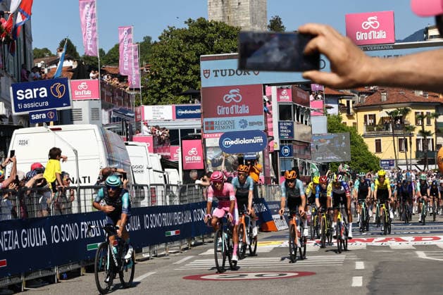 IPA84980308 - 14. EULALIO Afonso POR (Bahrain - Victorious) during the 13th stage of the 109th Giro d Italia 2026, Stage 13 from Alessandria to Verbania, on May 22, Verbania, Italy during Stage 13 - Alessandria - Verbania, Giro d Italia race in Verbania, Italy, May 22 2026  Copyright: xValerioxOrigo IPAxSportx xx 84980308