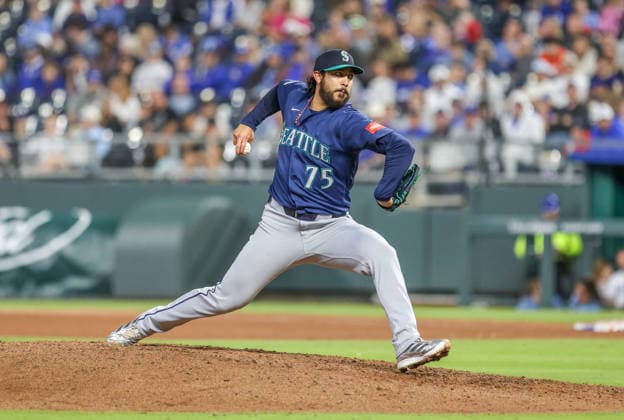 MAY 22, 2026: Seattle Mariners relief pitcher Andro s MuoÂ±oz (75) comes in relief and save the game against the Kansas City Royals at Kauffman Stadium in Kansas City, MO. CSM MLB, Baseball Herren, USA 2026: Mariners Vs Royals May 22  - ZUMAc04_ 20260522_zma_c04_063 Copyright: xRomanxPunox