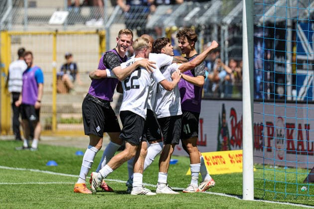 Freude bei den Buwe es steht 0-2 beim BfV-Pokalfinale VfR Mannheim - SV Waldhof Mannheim 07 am 23.05.26 in Carl Benz Stadion, Mannheim xamx Foto: Alfio Marino