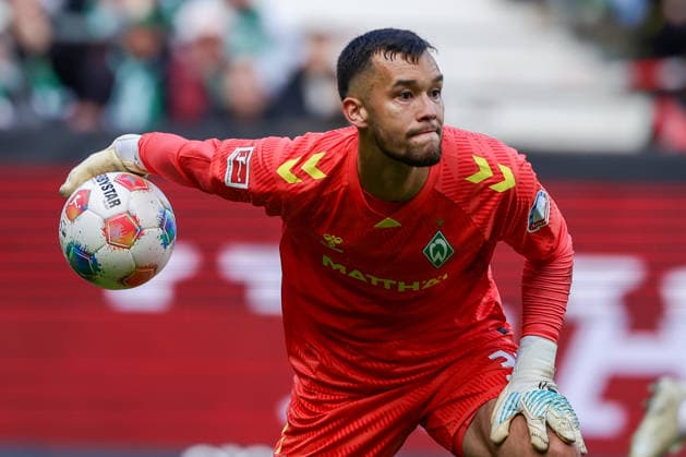Bremen, Germany, 16.05.26, Mio Backhaus (Werder Bremen) am Ball während des Spiels der 1. Bundesliga zwischen Werder Bremen - Borussia Dortmund im Weserstadion in Bremen. (Photo by Joachim Bywaletz) DFB DFL REGULATIONS PROHIBIT ANY USE OF PHOTOGRAPHS AS IMAGE SEQUENCES AND OR QUASI-VIDEO. Copyright: JoachimxBywaletz xJB-Sportfoto