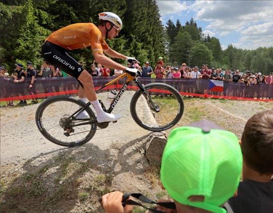 World Cup cross country mountain bike shorttrack men s race, Vysocina Arena, Nove Mesto na Morave, May 23, 2026. Mathis Azzaro from France. (CTKxPhoto LiborxPlihal) CTKPhotoP2026052303397  CTKPhotoP2026052303397
