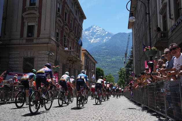 The start of the race during Stage 14 of the Giro d™Italia, from Aosta to Pila, Italy, Saturday, May 23, 2026.  Copyright: xGianxMattiaxD Alberto LaPressex