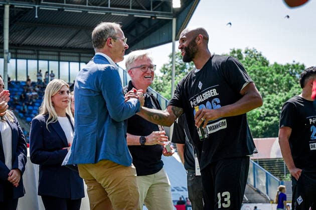 Deutschland: Fussball: bfv-Rothaus-Pokal 2025 2026 , Finale - VfR Mannheim vs SV Waldhof Mannheim - Carl-Benz-Stadion (Mannheim) : Terrence Boyd (SV Waldhof Mannheim, 13) Copyright: xBennetxLongx