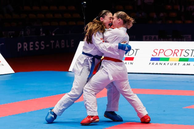 Clemence Pea (FRA, rot) gegen Clio Ferracuti (ITA, blau) im Finale Frauen 68+, 23.05.2026, Frankfurt am Main (Deutschland), 61. Karate-Europameisterschaften 2026 Frankfurt Main