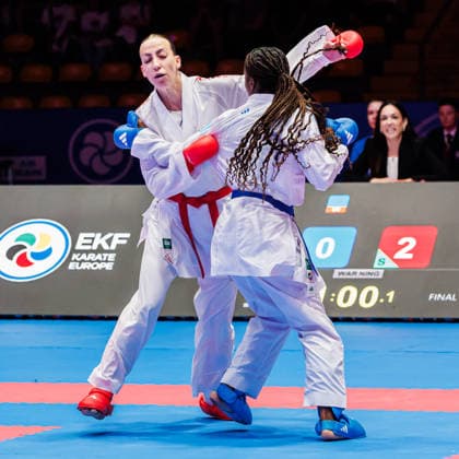 Sadea Becirovic (CRO, rot) gegen Thalya Sombe (FRA, blau) im Finale Frauen -68, 23.05.2026, Frankfurt am Main (Deutschland), 61. Karate-Europameisterschaften 2026 Frankfurt Main