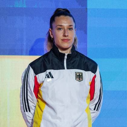 Siegerehrung Frauen Kumite 68+; Johanna Kneer (GER); Drittplatzierte, Bronzemedaille, 23.05.2026, Frankfurt am Main (Deutschland), 61. Karate-Europameisterschaften 2026 Frankfurt Main