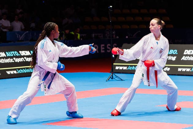 Sadea Becirovic (CRO, rot) gegen Thalya Sombe (FRA, blau) im Finale Frauen -68, 23.05.2026, Frankfurt am Main (Deutschland), 61. Karate-Europameisterschaften 2026 Frankfurt Main