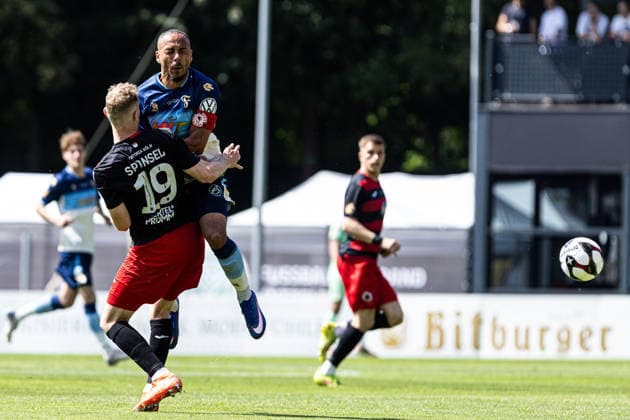 Sport Bilder des Tages Finaltag der Amateure 2026: SC Fortuna Köln - FC Viktoria Köln; Sportpark Höhenberg, Köln; 23.05.2026 Meiko Sponsel (FC Viktoria Köln, 19), Robin Afamefuna (SC Fortuna Köln, 22) Finaltag der Amateure 2026: SC Fortuna Köln - FC Viktoria Köln; Sportpark Höhenberg, Köln; 23.05.2026 Copyright: xBEAUTIFULxSPORTS Buriakovx
