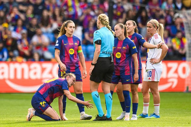 Sport Bilder des Tages 260523 Caroline Graham Hansen of Barcelona in pain during the UEFA Women s Champions League final football match between Barcelona and Lyon on May 23, 2026 in Oslo. Photo: Jon Olav Nesvold BILDBYRAN COP 217 VG0925 bbeng football fotball fotboll soccer champions league finale final final 2026 mesterligaen dam fcb barcelona lyon ol lyonnes Copyright: JONxOLAVxNESVOLD BB260523JE026