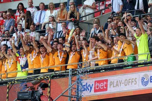 Lewis Coyle of Hull City lifts the Sky Bet Championship Trophy Hull City v Middlesbrough, EFL Sky Bet Championship, Play-Off Final, Football, Wembley Stadium, London, UK - 23 May 2026London Wembley Stadium United Kingdom EDITORIAL USE ONLY No use with unauthorised audio, video, data, fixture lists, club league logos or live services. Online in-match use limited to 120 images, no video emulation. No use in betting, games or single club league player publications.  Copyright: xAndrewxFosker Shutterstockx 16887370dj