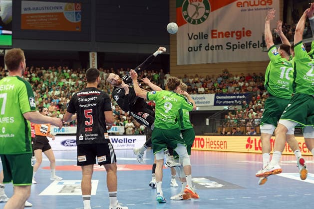 23.05.2026, xovx, Handball Daikin Handball-Bundesliga, HSG Wetzlar - HC Erlangen v.l. Dominik Mappes (HSG Wetzlar), Milos Kos (HC Erlangen), Maciej Gebala (HC Erlangen), Niklas Theiß (HSG Wetzlar), Tristan Kirschner (HSG Wetzlar), Josip Simic (HSG Wetzlar), Jona Schoch (HSG Wetzlar) Wetzlar Buderus Arena Hessen Deutschland (DE)
