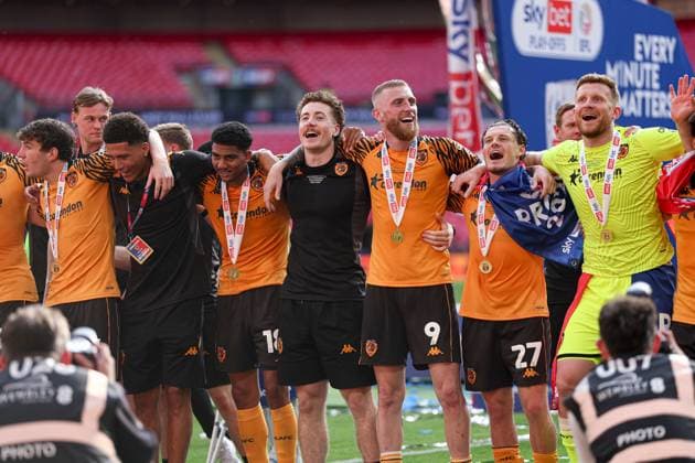 Oliver McBurnie of Hull City celebrates at the end of the match Hull City v Middlesbrough, EFL Sky Bet Championship, Play-Off Final, Football, Wembley Stadium, London, UK - 23 May 2026London Wembley Stadium United Kingdom EDITORIAL USE ONLY No use with unauthorised audio, video, data, fixture lists, club league logos or live services. Online in-match use limited to 120 images, no video emulation. No use in betting, games or single club league player publications.  Copyright: xAndrewxFosker Shutterstockx 16887370ef