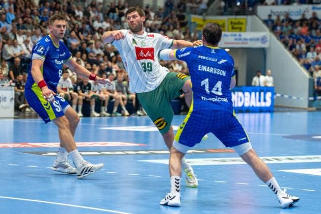 Malte Donker, Rueckraum, (TSV GWD Minden 39), Teitur Oern Einarsson, Rueckraum, (VfL Gummersbach 14), Å tÄ›pan Zeman, Kreislaeufer, (VfL Gummersbach 66), VfL Gummersbach vs. TSV GWD Minden, Daikin Handball Bundesliga, Herren , 30. Spieltag, 23.05.2026 Gummersbach NRW Deutschland