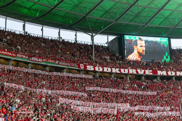 GER, DFB-Pokalfinale, Training und Pressekonferenz, FC Bayern München - VfB Stuttgart. 23.05.2026, Olympiastadion, Olympiastadion, GER, DFB-Pokalfinale, Training und Pressekonferenz, FC Bayern München - VfB Stuttgart. Banneraktion der Fans vom FC Bayern München Â