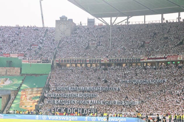GER, DFB-Pokalfinale, Training und Pressekonferenz, FC Bayern München - VfB Stuttgart. 23.05.2026, Olympiastadion, Olympiastadion, GER, DFB-Pokalfinale, Training und Pressekonferenz, FC Bayern München - VfB Stuttgart. Banneraktion der Fans vom VfB Stuttgart Â