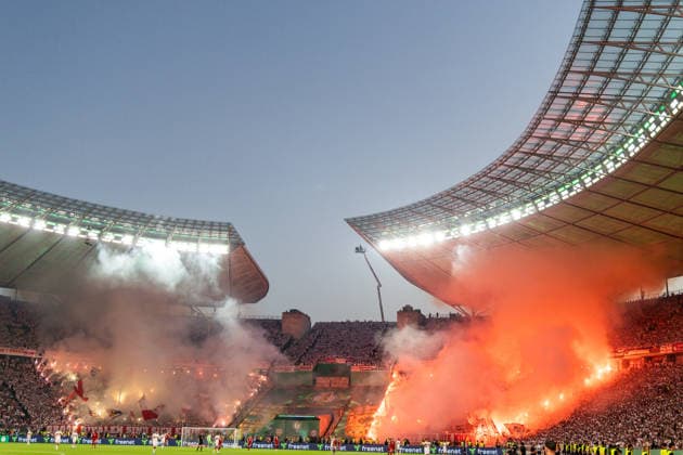 GER, DFB-Pokalfinale, Training und Pressekonferenz, FC Bayern München - VfB Stuttgart. 23.05.2026, Olympiastadion, Olympiastadion, GER, DFB-Pokalfinale, Training und Pressekonferenz, FC Bayern München - VfB Stuttgart. Pyrotechnikshow der Fans vom VfB Stuttgart Â