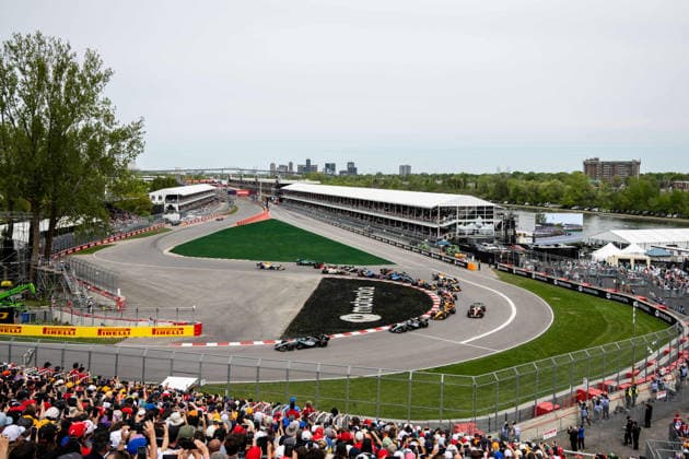 F1 - CANADIAN GRAND PRIX 2026 start of the race, depart, 12 KIMI ANTONELLI Andrea (ita), Mercedes AMG F1 Team W17, action 63 RUSSELL George (gbr), Mercedes AMG F1 Team W17, action 01 NORRIS Lando (gbr), McLaren F1 Team MCL40, action during the Formula 1 Grand Prix du Canada 2026, 5th round of the 2026 Formula One World Championship, WM, Weltmeisterschaft from May 22 to 24, 2026 on the Circuit Gilles Villeneuve, in MontrÃ al, Canada - MontrÃ alCanada  Copyright: xALBERTOxVIMERCATIx
