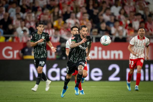 Toni Morente (Elche CF) in action during a La Liga EA Sports match between Girona FC and Elche CF at Estadi Municipal de Montilivi in Girona, , Spain, on May 23 2026. Photo by Felipe Mondino Copyright: x@FELIPExMONDINOx
