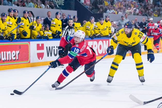 FRIBOURG, SWITZERLAND - MAY 23: Havard OSTREM Salsten of Norway L) against Oliver Ekman-larsson of Sweden R) during the 2026 IIHF Ice hockey, Eishockey World Championship, WM, Weltmeisterschaft Switzerland game between Norway and Sweden at BCF Arena on May 23, 2026 in Fribourg, Fribourg. Fribourg BCF Arena Fribourg Switzerland Copyright: xJustPictures.ch JarixPestelaccix jp-en-EuSpIm-JP6_JAR_Norway_Sweden_23May2026_00118