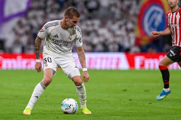May 24, 2026, Madrid, Madrid, Spain: FRANCO MASTANTUONO of Real Madrid CF in action during the match corresponding to the thirty-eight round of the 2025 26 First Division National League Championship between REAL MADRID C.F. Vs ATHLETIC CLUB, played at the Bernabeu Stadium on May 23, 2026, in Madrid, Spain. Madrid Spain - ZUMAc312 20260524_zsp_c312_137 Copyright: xOscarxManuelxSanchezx