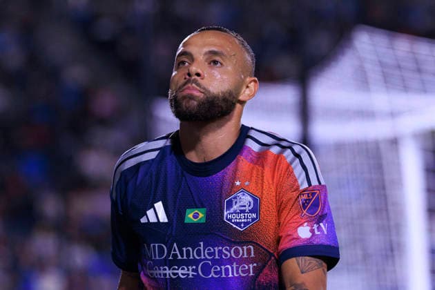 May 23, 2026, Carson, California, USA: Guilherme Augusto 20 of the Houston Dynamo FC during their regular season MLS, Fussball Herren, USA game against the LA Galaxy on Saturday May 23, 2026 at the Dignity Health Sports Park Stadium in Carson, California. Galaxy tie with Dynamo, 1-1. ARIANA RUIZ PI Carson USA - ZUMAp124 20260523_zaa_p124_037 Copyright: xArianaxRuizx