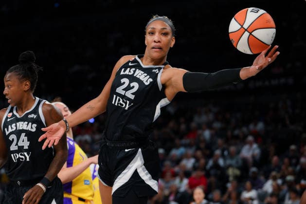 May 24, 2026, Las Vegas, Nevada, USA: A JA WILSON 22 (C) of The Las Vegas Aces competes against the Los Angeles sparks during WNBA, Basketball Damen, USA regular-season game at Michelob ULTRA Arena in Las Vegas. WNBA 2026: Los Angeles Sparks 101-95 Las Vegas Aces  - ZUMAo117 20260524_zsp_o117_002 Copyright: xMikaelxOnax