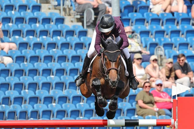 Siegerin, 1. Platz, Emotionen, Janika Sprunger (SUI) mit Pferd Victory Music Z, Preis des Handwerks, Youngster-Tour Finale CSIYH1* - Springprüfung mit Stechen für junge Pferde, Weltfest des Pferdesports, World Equestrian Festival, TSCHIO Aachen 2026, TSCHIO statt CHIO 2026, Aachener Soers, 22. bis 24. Mai 2026, Reitsport, 24.05.2026, Aachen Aachener Soers Deutschland