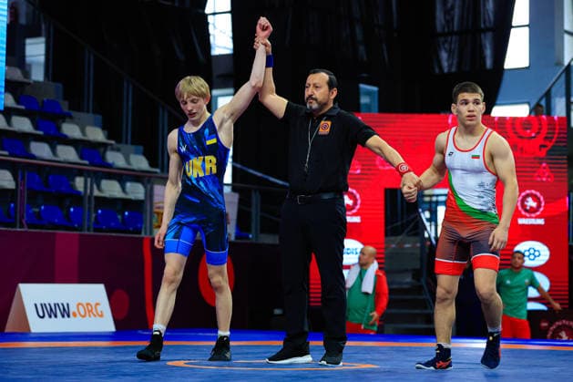 Ringen, U15 EM in Samokov U15 Wrestling European Championships 57kg FS - Yurii Symak (UKR) df. Emre Erkanov Myumyunov (BUL)