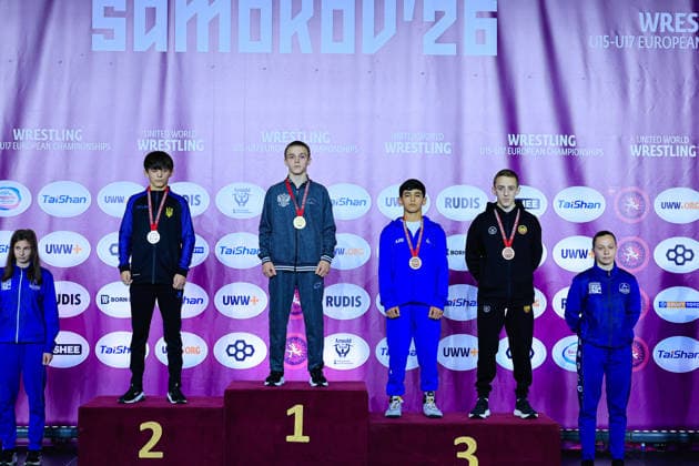 Ringen, U15 EM in Samokov U15 Wrestling European Championships Podium 44kg FS - Gold: Shamil Damurov (RUS), Silver: Arsen Pyzhuk (UKR), Bronze: Mahammad Karimov (AZE), Luka Dotiashvili (GEO)