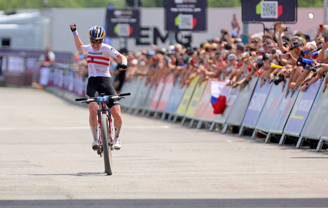 World Cup cross country mountain elite women s race, Vysocina Arena, Nove Mesto na Morave, May 24, 2026. Winner Laura Stigger from Austria. (CTKxPhoto LiborxPlihal) CTKPhotoP2026052403507  CTKPhotoP2026052403507