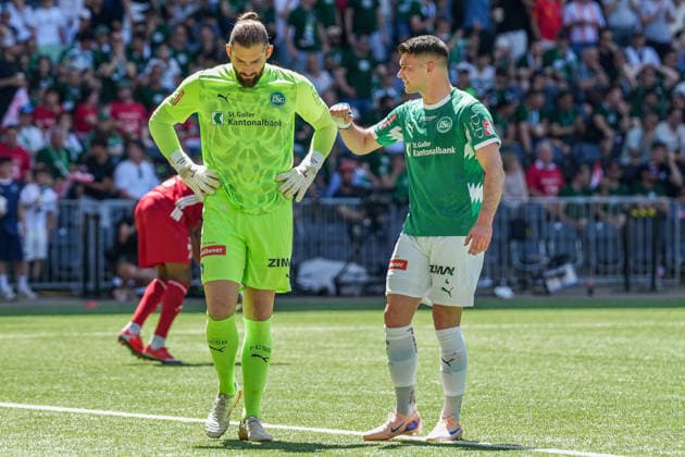 Fussball, Schweizer Cup, Finale: FC St. Gallen 1879 vs. FC Stade-Lausanne-Ouchy, Sonntag, 24.05.2026 (Stadion Wankdorf, Bern); Jozo Stanic (4, FC St. Gallen), Lukas Watkowiak (25, FC St. Gallen) Copyright: xValentinxDomgjonix