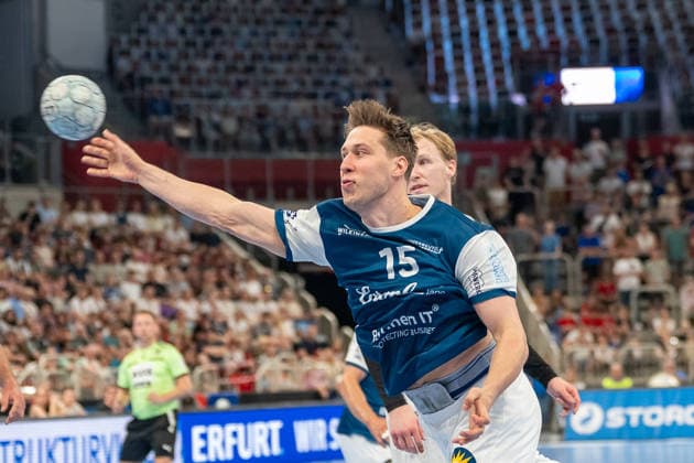 Lars Mitchell Kooij (Bergischer HC 06, 15) beim Wurf. Bergischer HC vs. THW KIel, Handball, DAIKIN HBL, 32. Spieltag, Saison 2025 2026, 24.05.2026 Bergischer HC vs. THW Kiel, Handball, DAIKIN HBL, 32. Spieltag, Saison 2025 2026, 24.05.2026 Duesseldorf Copyright: xEibner-Pressefoto ThomasxHaeslerx EP_THR