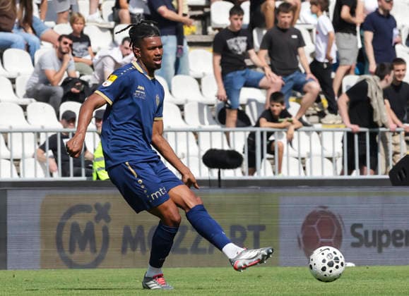 Partizan v Radnik - Mozzart Super League Season 2025 2026 Sandro Dennis Tremoulet of Radnik during the Mozzart Super Liga 2025 2026 Play Off match between Partizan and Radnik Surdulica at stadium FK Partizan on May 23, 2026 in Belgrade, Serbia. Belgrade Serbia Copyright: xSrdjanxStevanovicx x