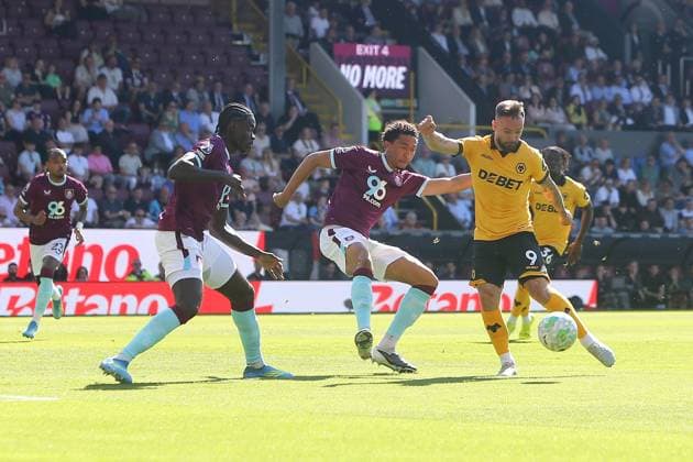 Adam Armstrong of Wolves shoots Burnley v Wolverhampton Wanderers, Premier League, Football, Turf Moor, Burnley, UK - 24 May 2026Burnley Turf Moor United Kingdom EDITORIAL USE ONLY No use with unauthorised audio, video, data, fixture lists, club league logos or live services. Online in-match use limited to 120 images, no video emulation. No use in betting, games or single club league player publications. Copyright: xPhilxOldham Shutterstockx 16889832o
