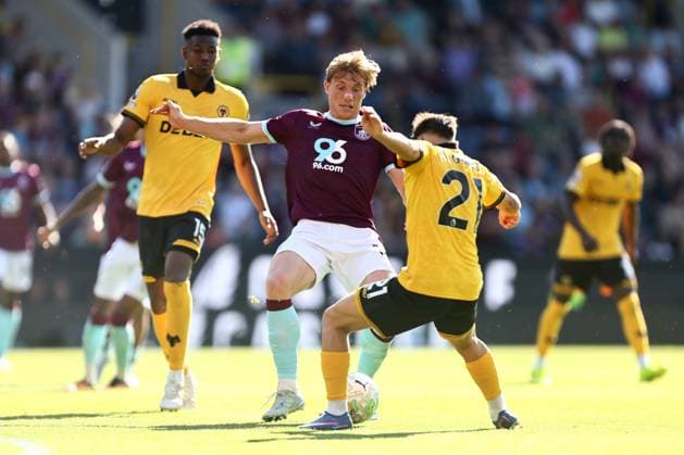 Zian Flemming of Burnley Burnley v Wolverhampton Wanderers, Premier League, Football, Turf Moor, Burnley, UK - 24 May 2026Burnley Turf Moor United Kingdom EDITORIAL USE ONLY No use with unauthorised audio, video, data, fixture lists, club league logos or live services. Online in-match use limited to 120 images, no video emulation. No use in betting, games or single club league player publications. Copyright: xPhilxOldham Shutterstockx 16889832ad