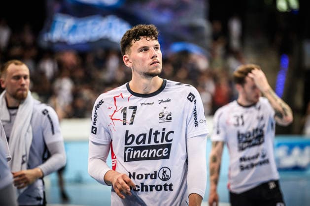 Marko Grgic (SG Flensburg-Handewitt, 17) und Team - sichtlich enttaeuscht nach Auswaertsniederlage in Stuttgart GER, TVB Stuttgart - SG Flensburg-Handewitt, DAIKIN HBL, Handball, Bundesliga, 32. Spieltag, Spielzeit 2025 2026, 24.05.2026 GER, TVB Stuttgart - SG Flensburg-Handewitt, DAIKIN HBL, Handball, Bundesliga, 32. Spieltag, Spielzeit 2025 2026, 24.05.2026 Stuttgart Copyright: xSandyxDinkelackerx EP_SDR