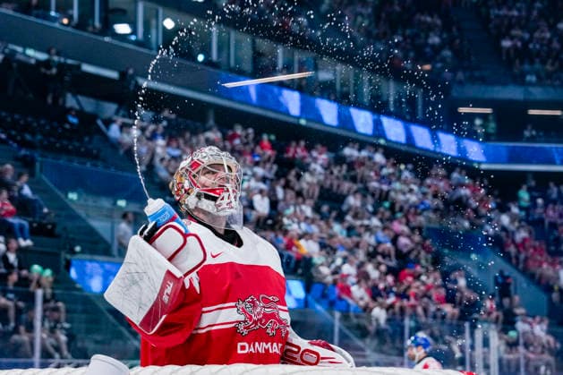 Sport Bilder des Tages FRIBOURG, SWITZERLAND - MAY 24: goalkeeper Mads Sogaard of Denmark during the 2026 IIHF Ice hockey, Eishockey World Championship, WM, Weltmeisterschaft Switzerland game between Denmark and Italy at BCF Arena on May 24, 2026 in Fribourg, Fribourg. Fribourg BCF Arena Fribourg Switzerland Copyright: xJustPictures.ch JarixPestelaccix jp-en-EuSpIm-JP6_JAR_Denmark_Italy_24May2026_00074